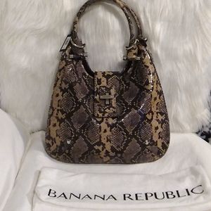 FLASH SALE! NWT Authentic Banana Republic Snakeskin Shoulder Bag